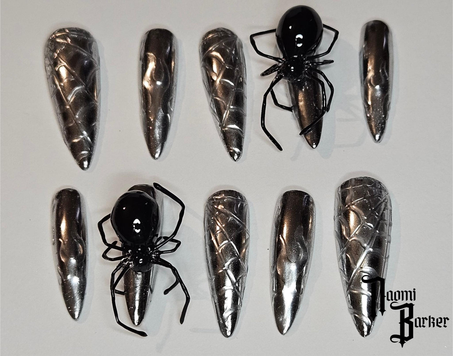 3D Spider Design with Silver Base. Choose Nail Shape and Length.