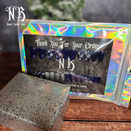 Ready to Ship - Blue Xmas - Almond Short