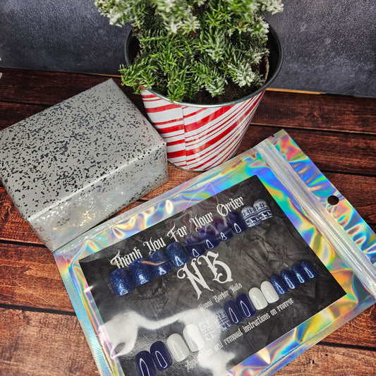 Ready to Ship - Blue Sweater Xmas Nails - Short Square