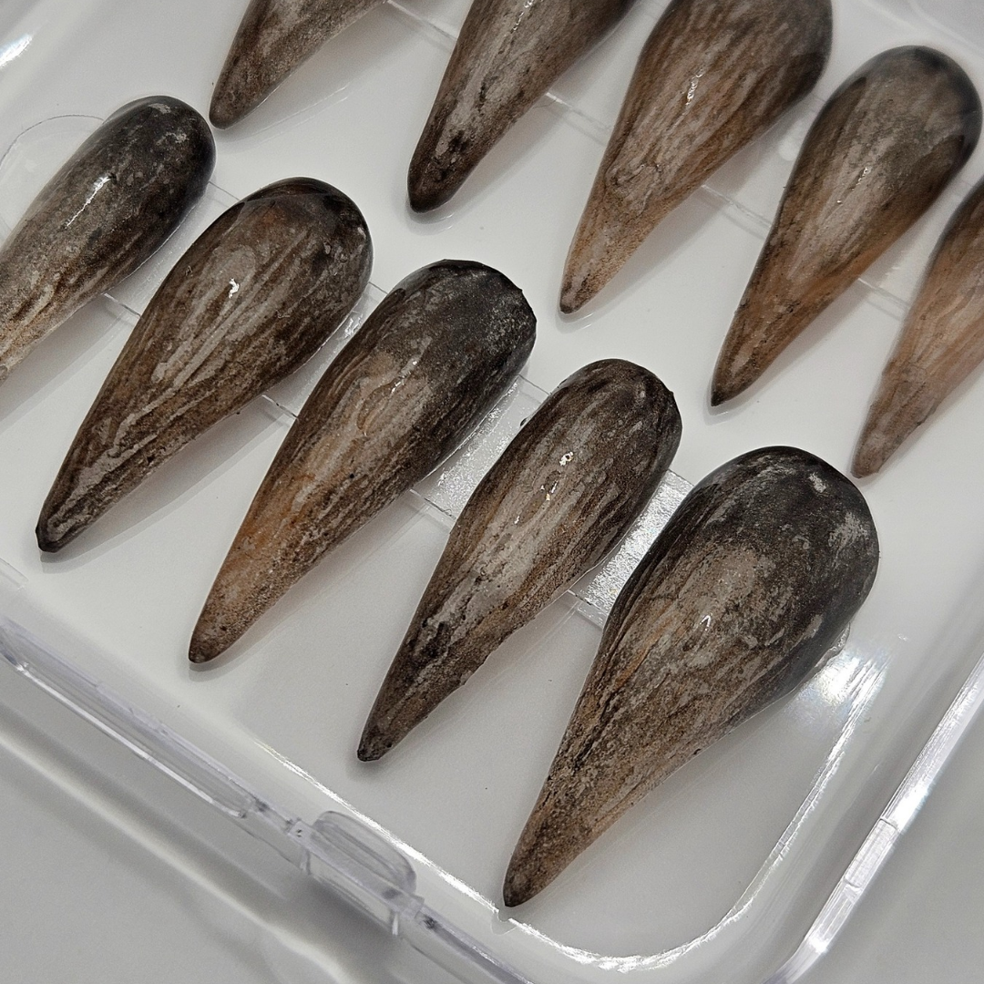 Realistic Dirty Claws