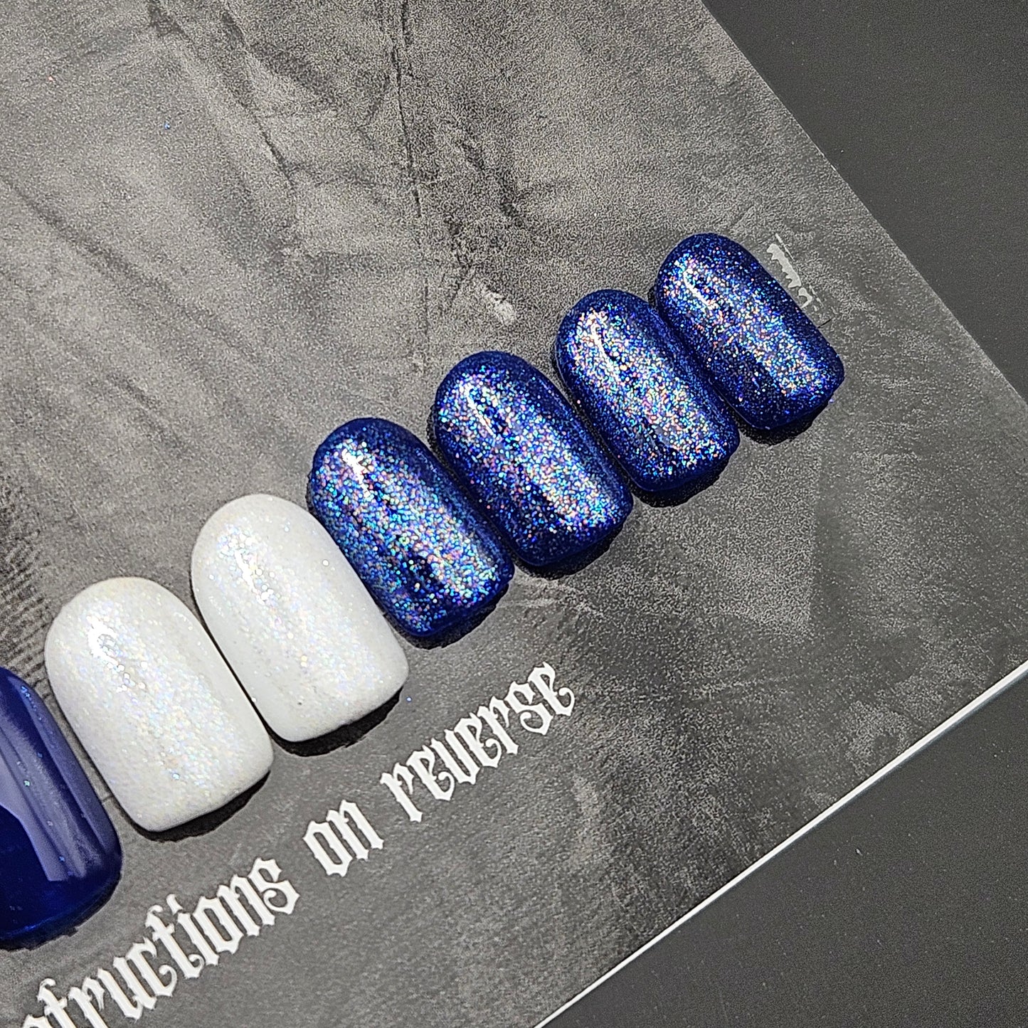 24 Set - Blue Sweater Xmas Nails