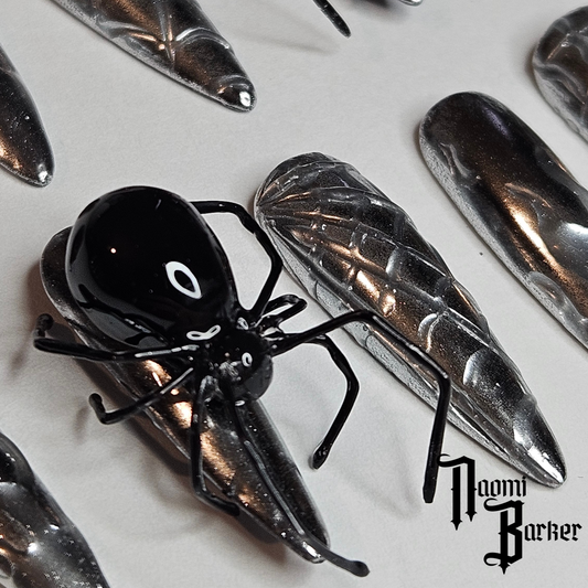 3D Spider Design with Silver Base. Choose Nail Shape and Length.
