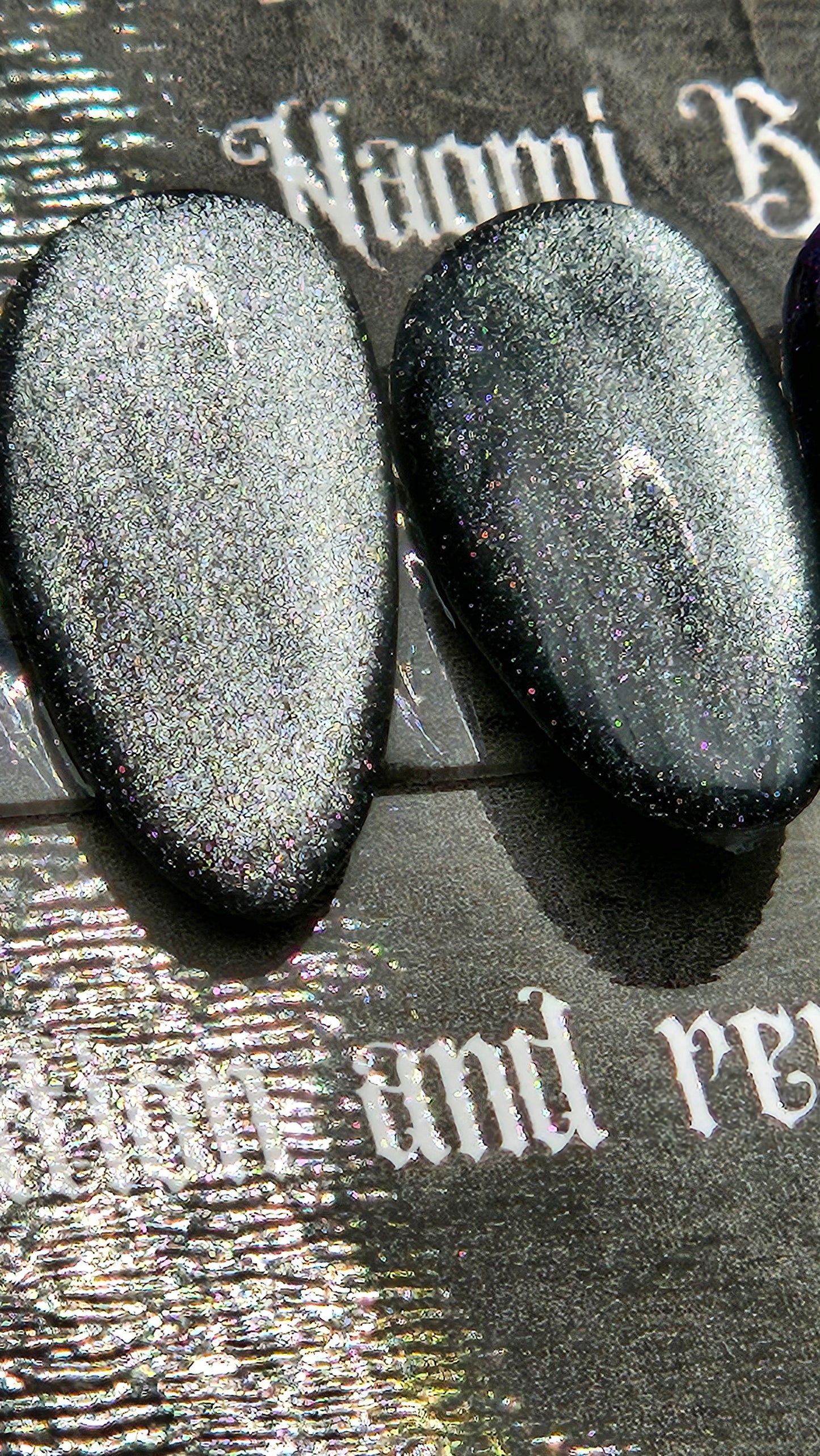 Ready to Ship - Colour Shift Cat Eye- Short Almond