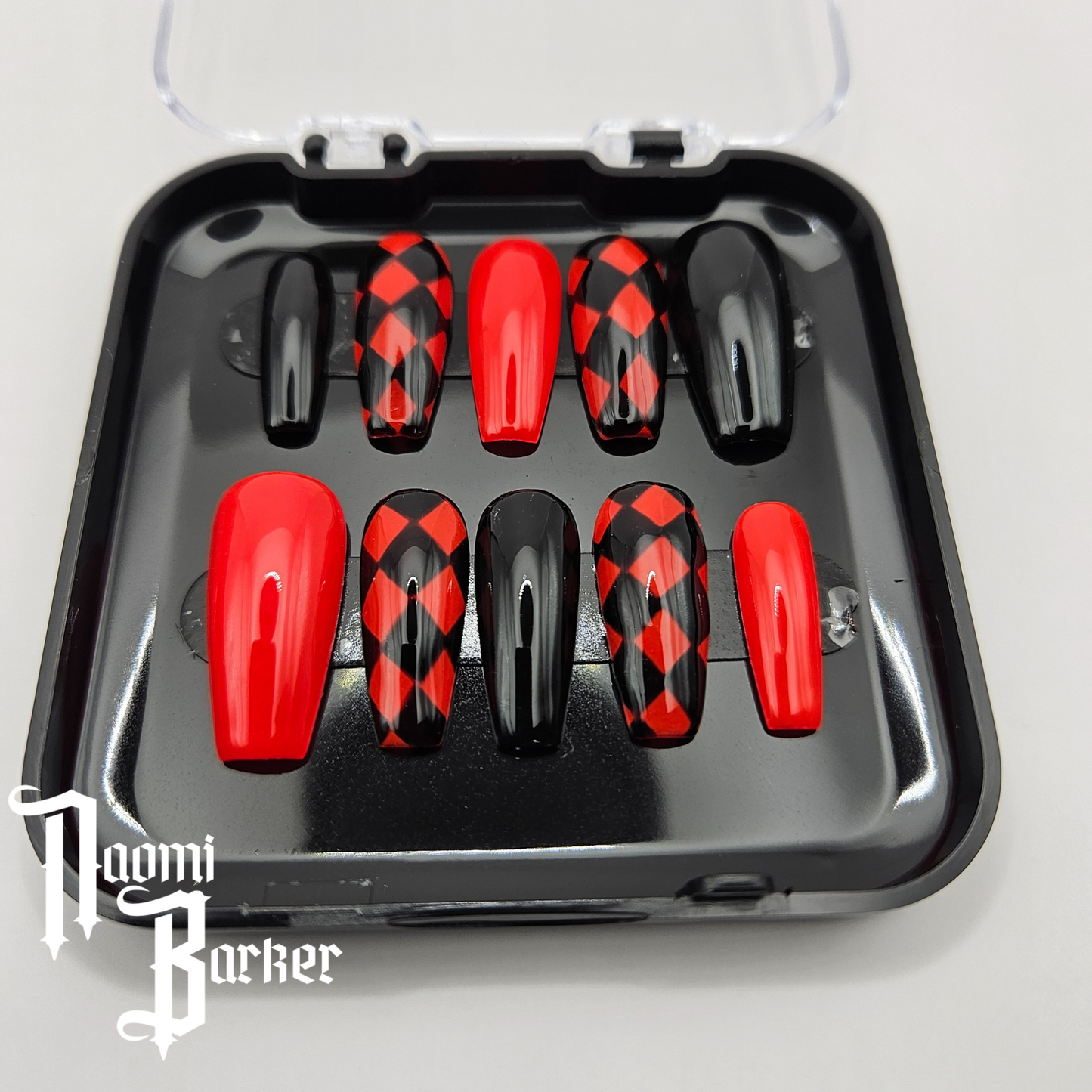 Red and Black Diamond Check