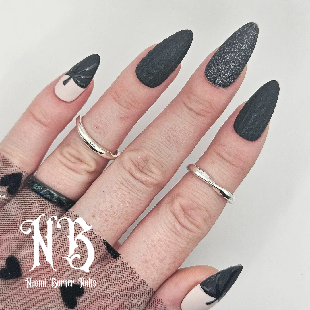 Halloween - Black pumpkin on nude, sweater, black glitter